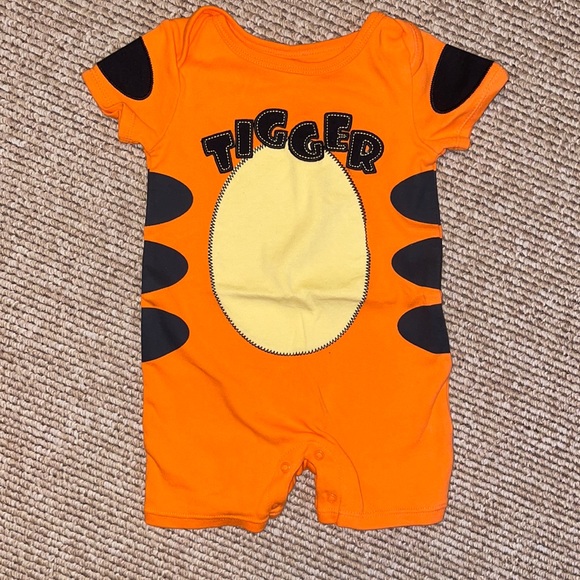 Disney Other - Disney Tigger 12 month summer romper